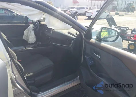 2021 Nissan Rogue Sv Fwd z USA, uszkodzony, nr VIN 5N1AT3BA8MC737739